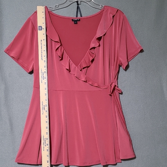 TORRID Pink Short Sleeve Surplice Neckline Wrap Blouse - Size 1 (US size 1X) - Picture 5 of 13